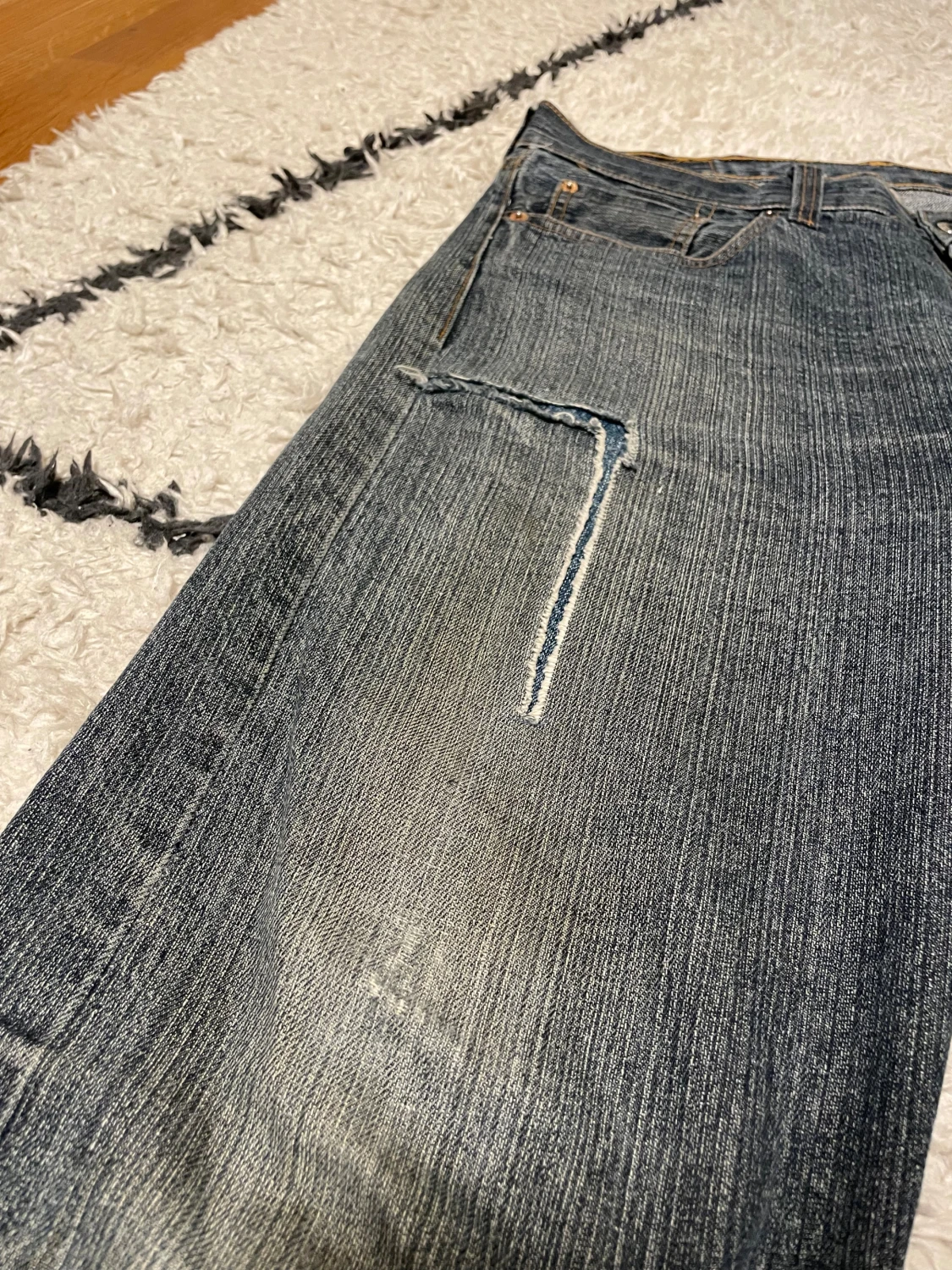 Levi's 501 blå jeans med slitning - 5