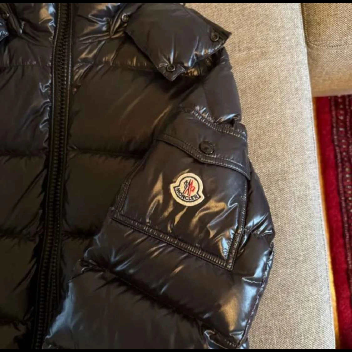 Svart Moncler pufferjacka  - 1