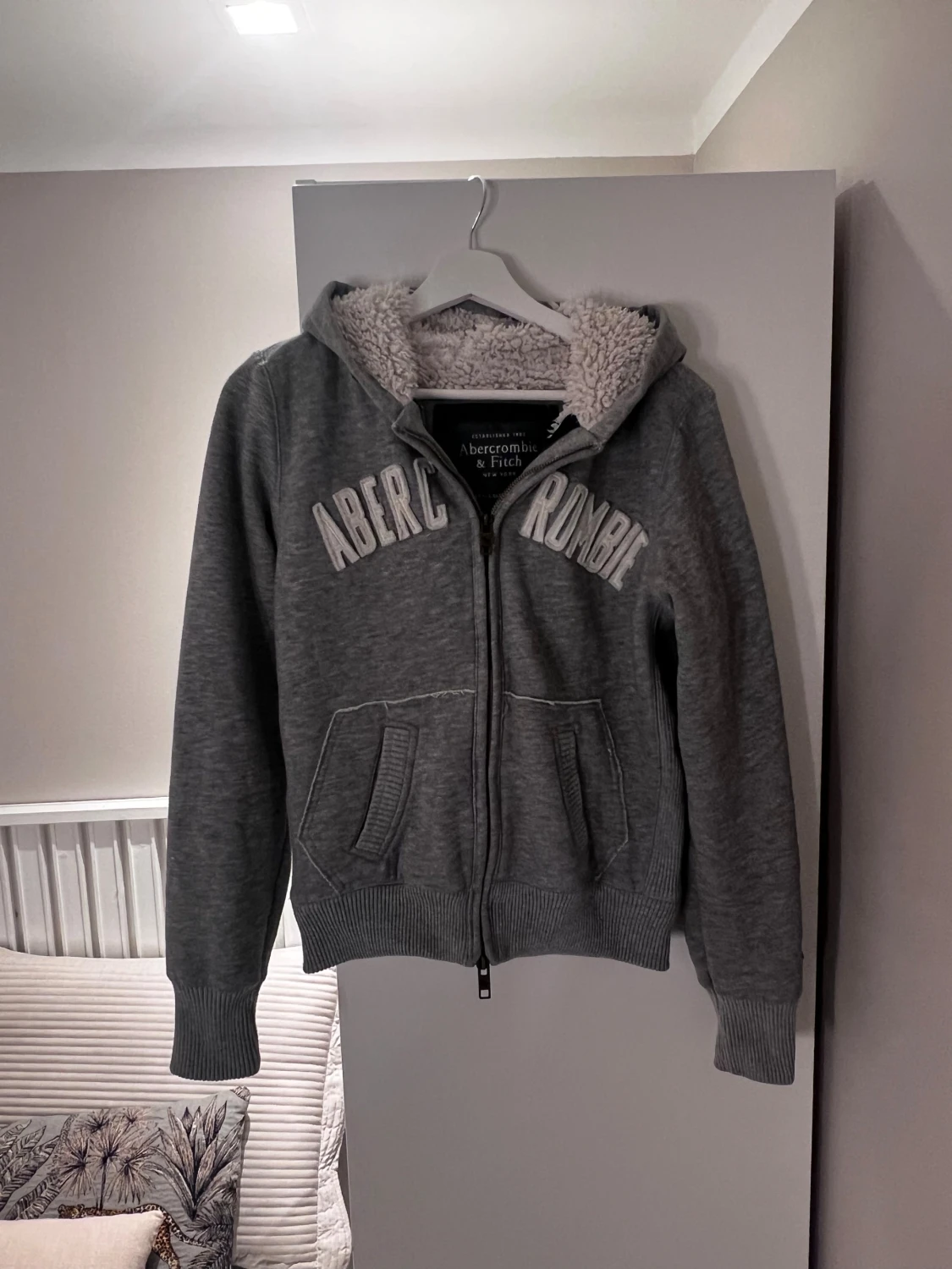 Grå teddyjacka Abercrombie & Fitch XL - 1