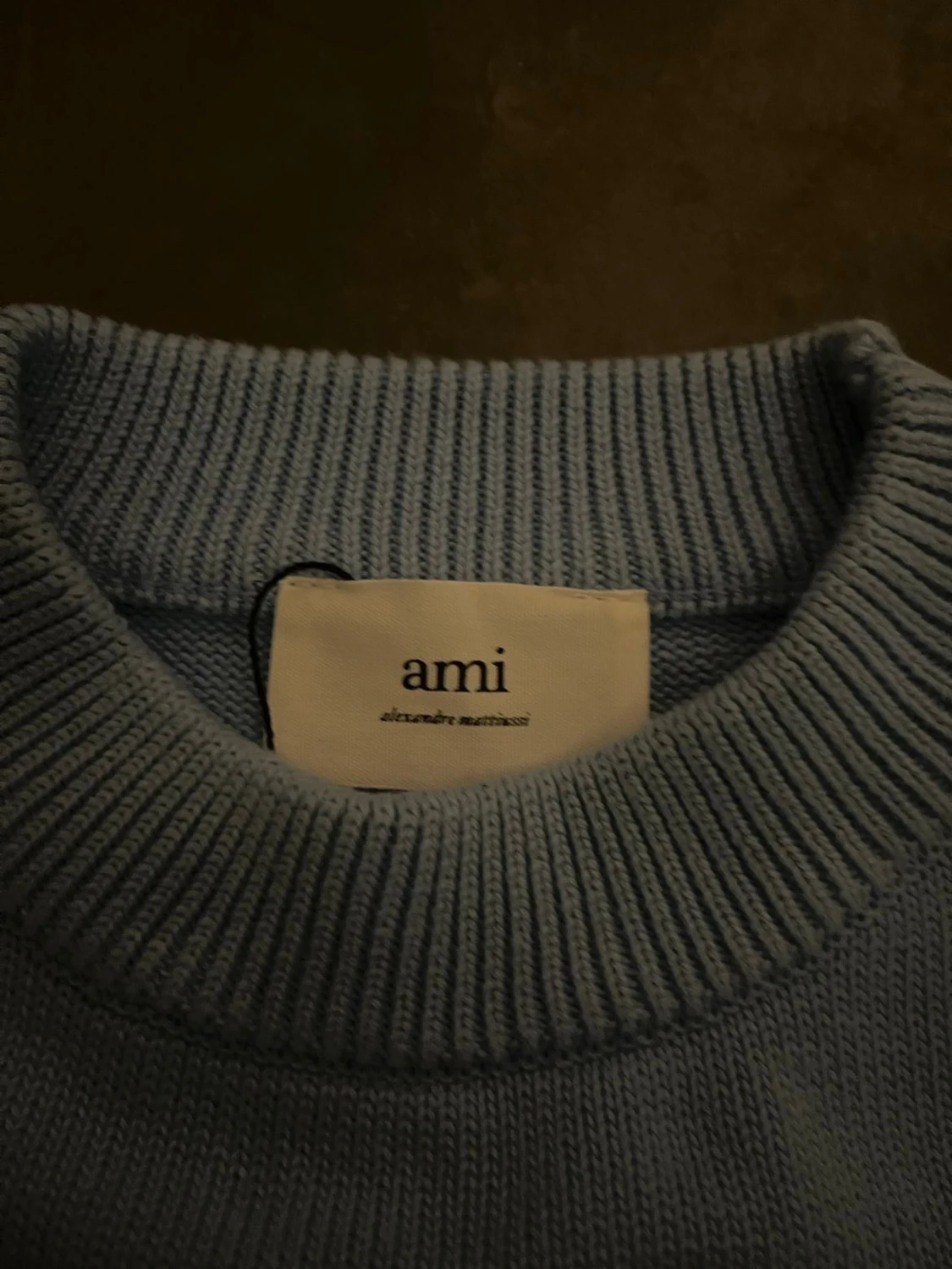 Ljusblå stickad tröja från Ami - 2