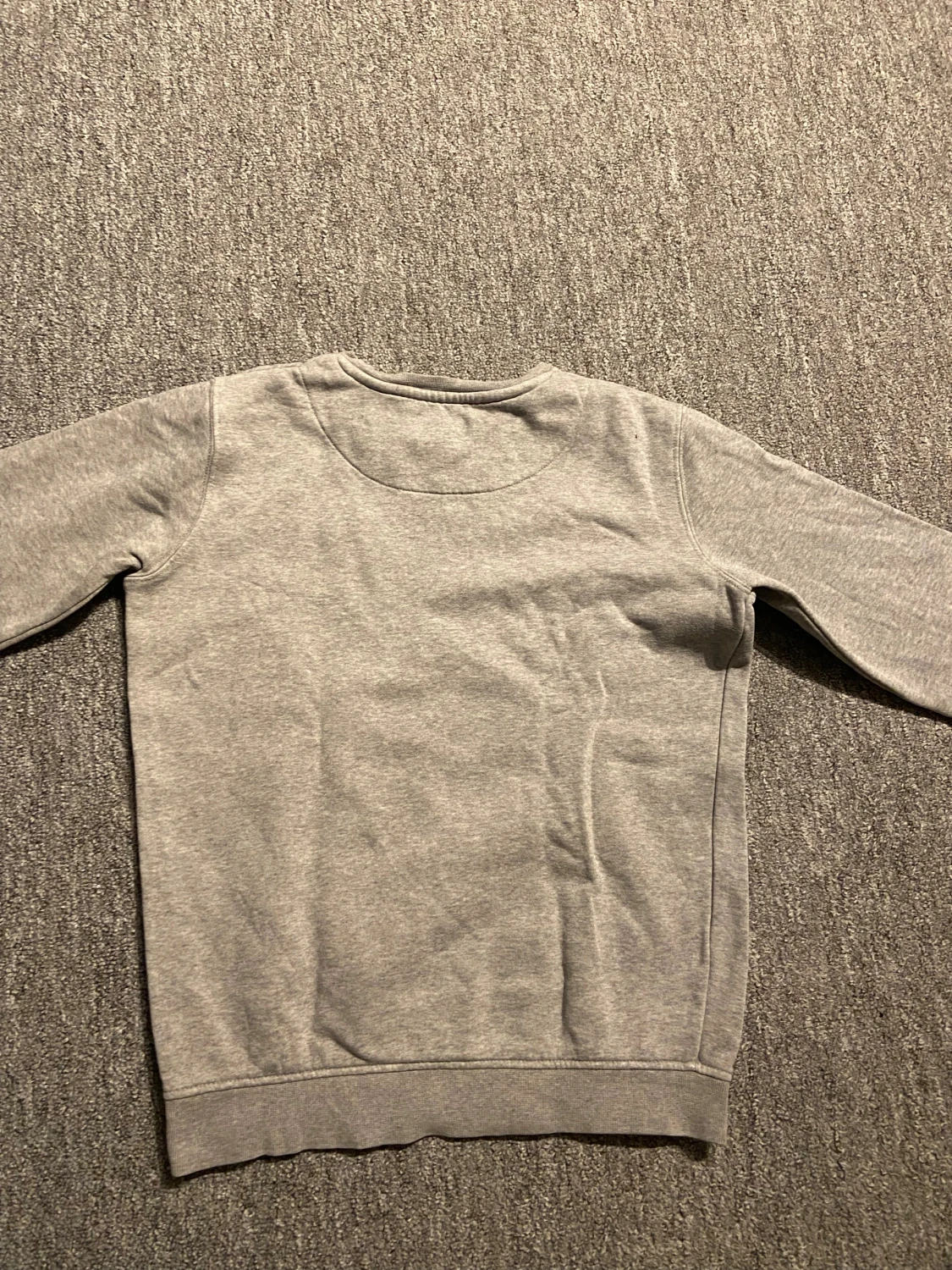 Grå sweatshirt från Lyle & Scott - 5