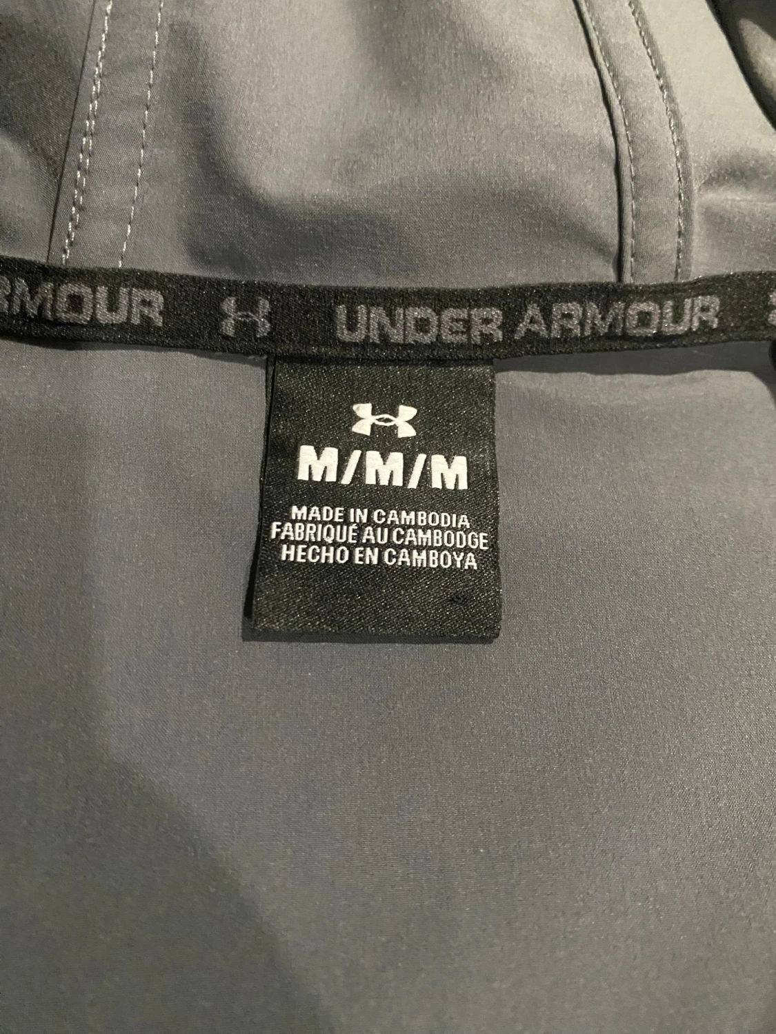 Grå och svart vindjacka Under Armour - 4