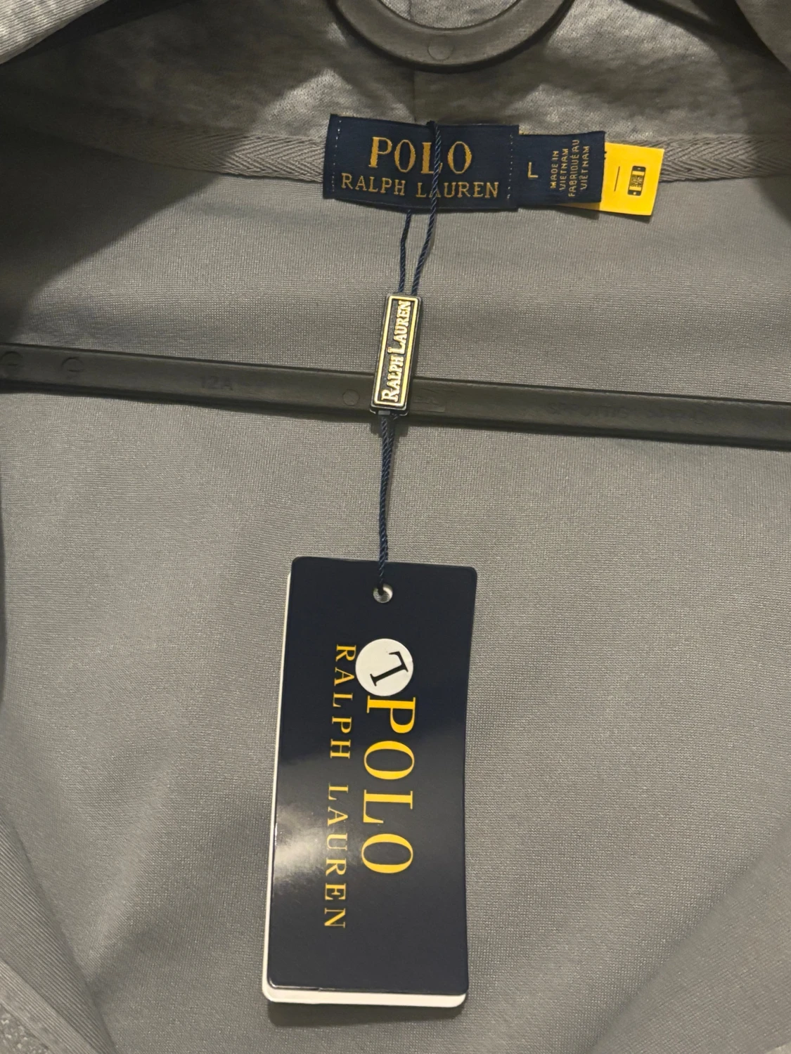 Grå hoodie från Polo Ralph Lauren - 1