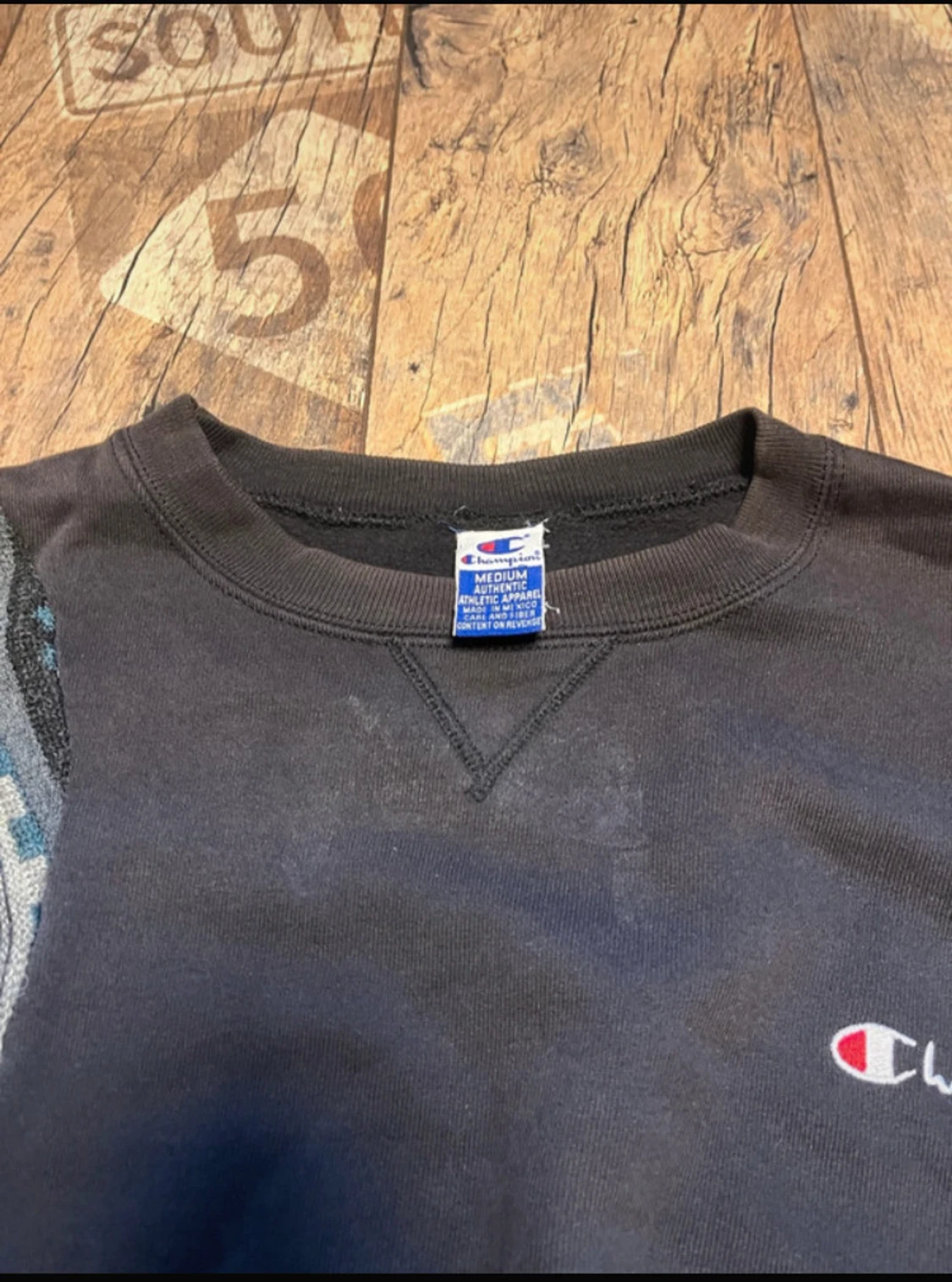 Unik Vintage Champion Bricklane London Crewneck - 2