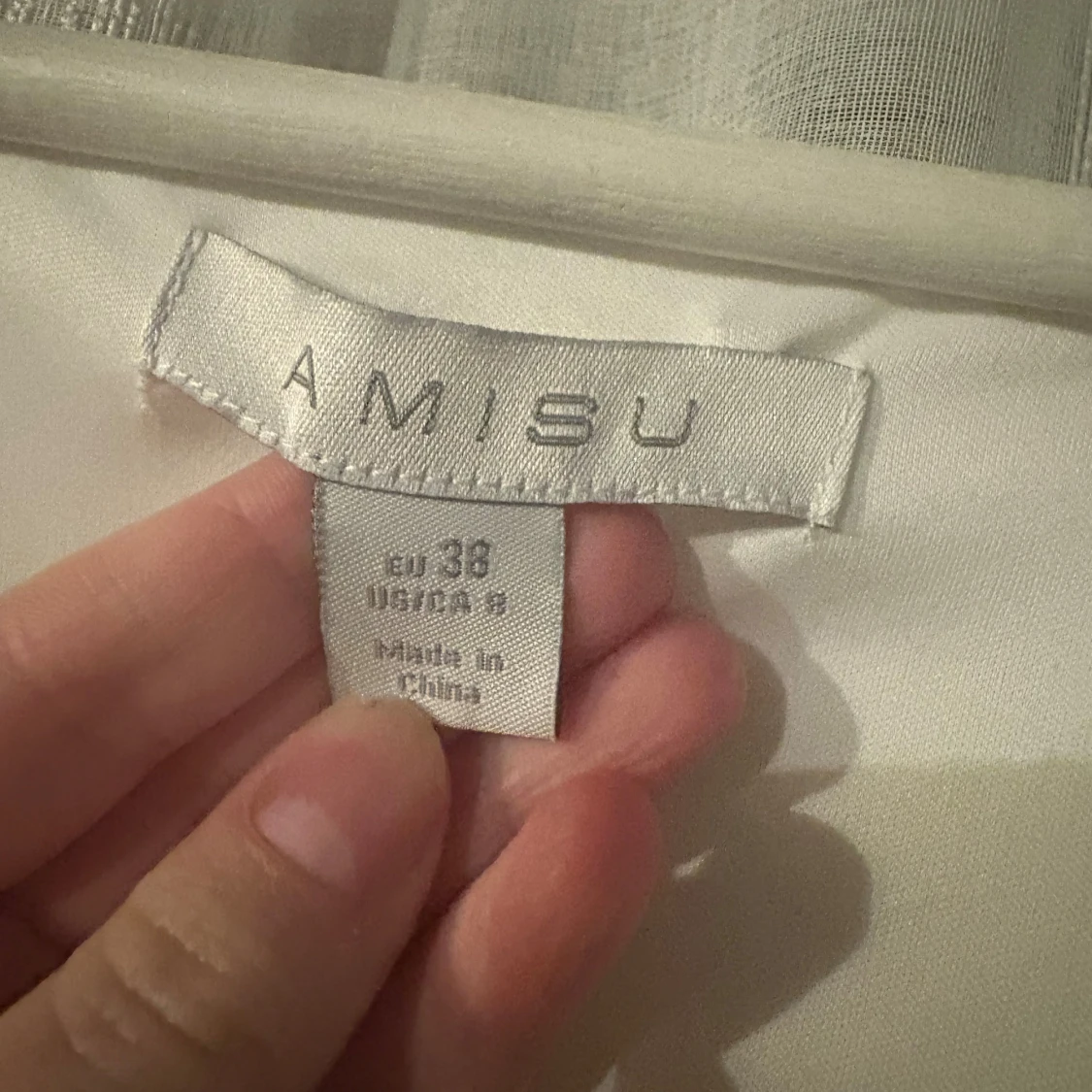 Vit omlottklänning från Amisu - 1