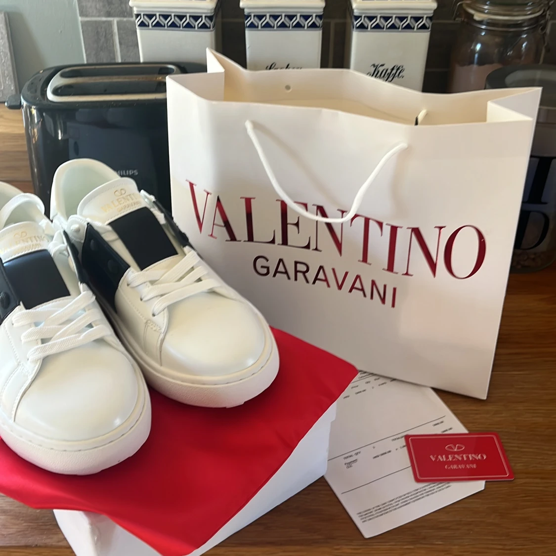 Valentino open mörkblå strl 42