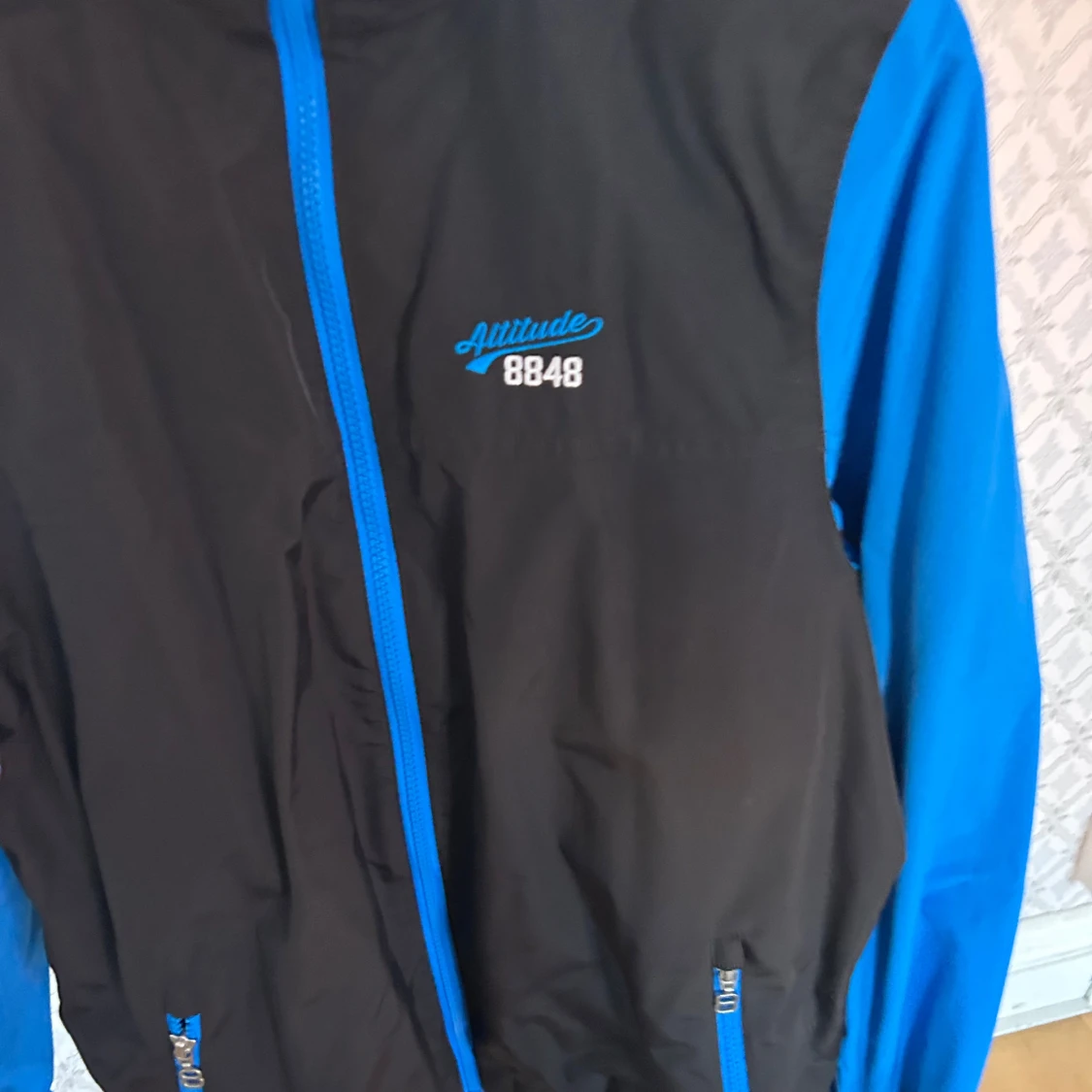 Svart och blå vindjacka 8848 Altitude - 1