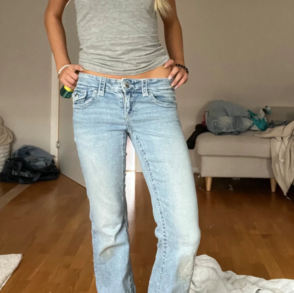 Ljusblå bootcut jeans låg midja - 2