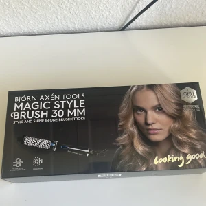 Björn Axén Tools Magic Style Brush 30 mm - Fräsch style Brush. Pris går att diskutera.