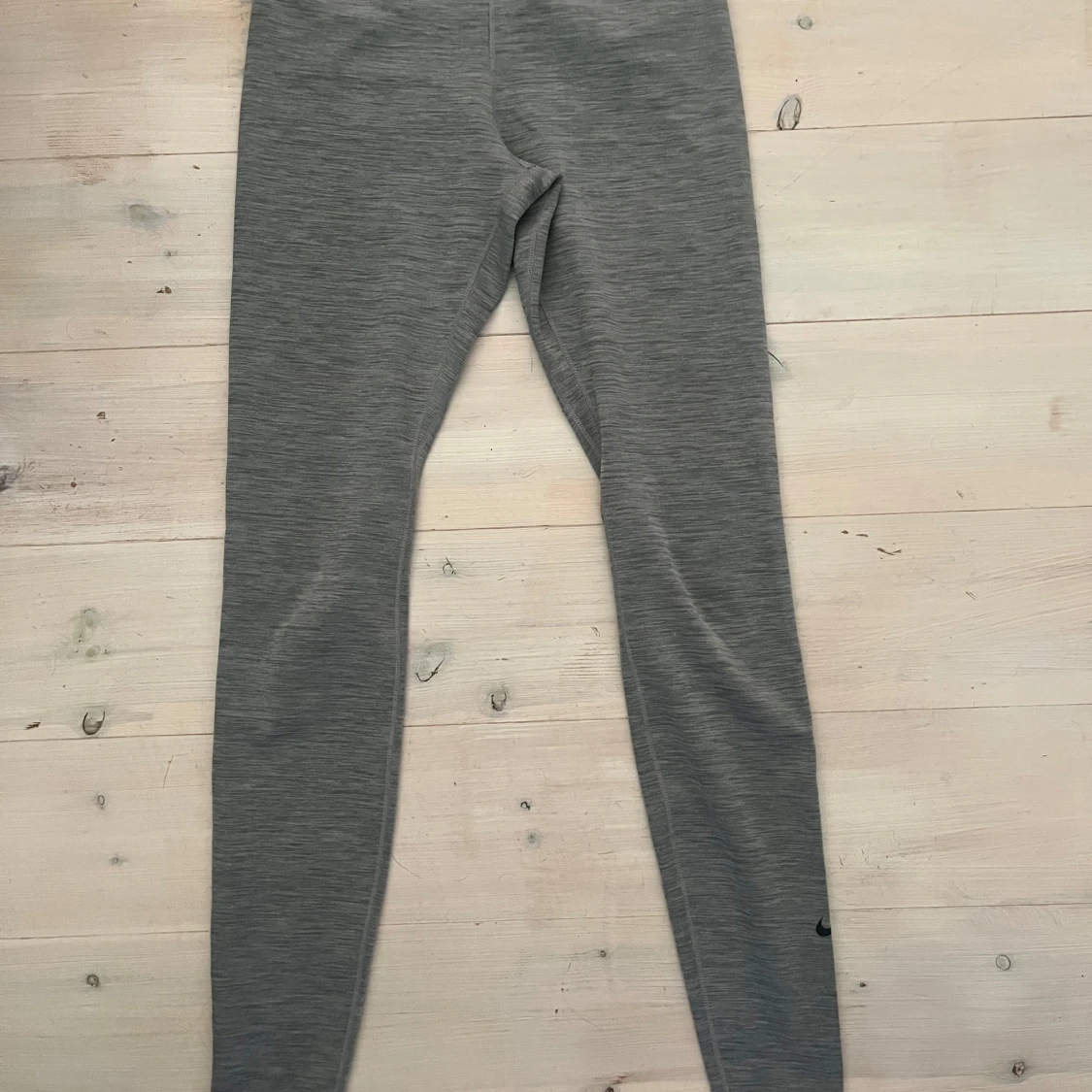 Grå Nike Dri-Fit leggings XS
