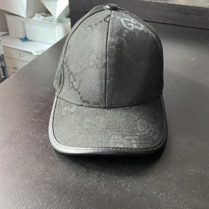 svart keps - Snygg keps