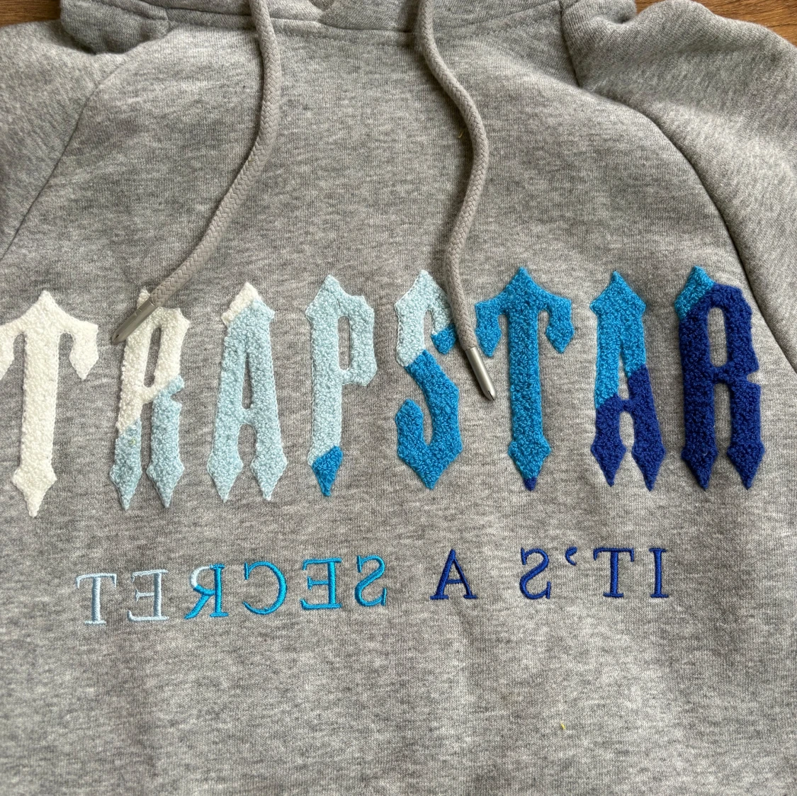 Trapstar hoodie  - 1