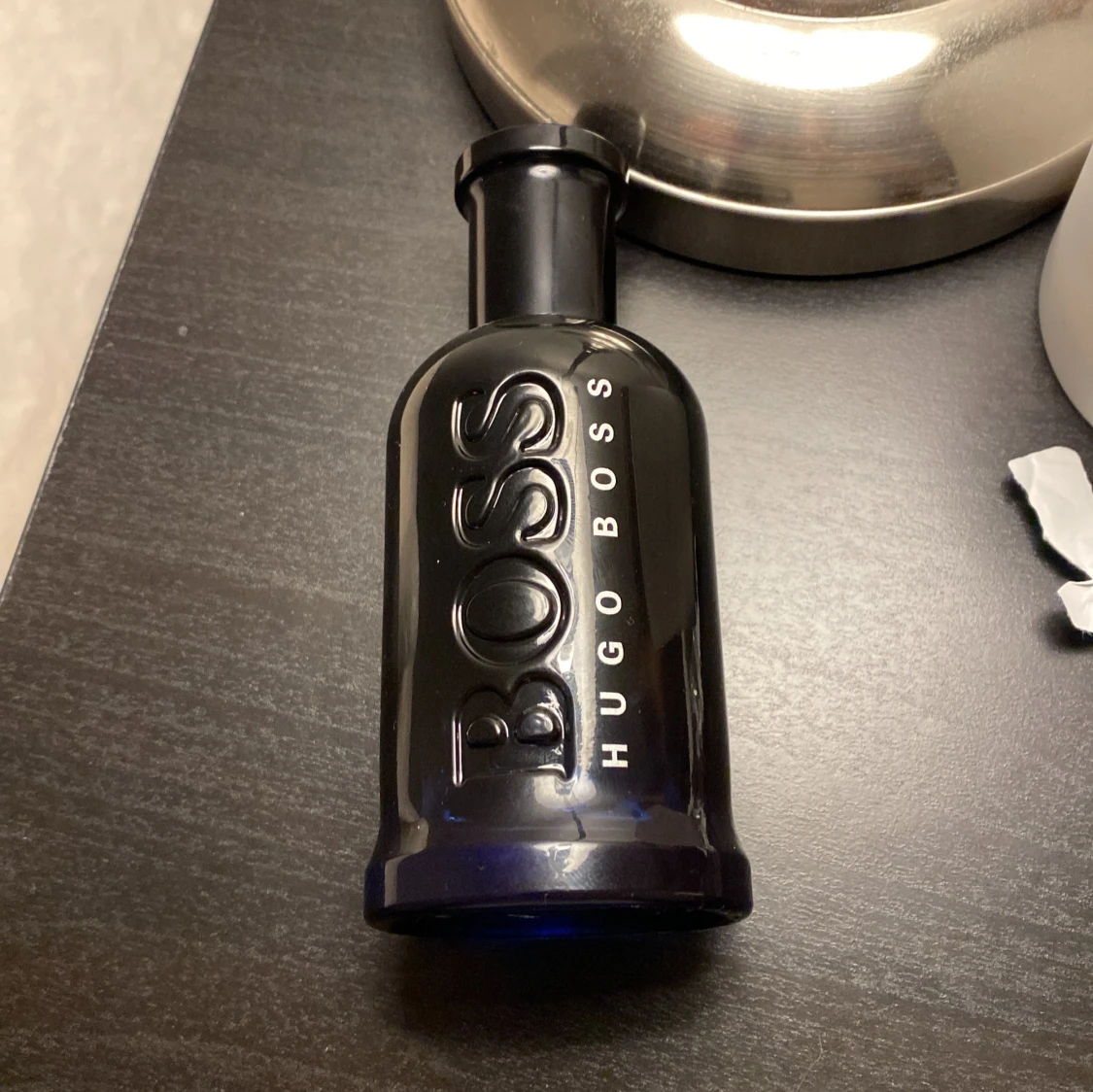 Hugo Boss Bottled Night parfym/BYTEN HELST