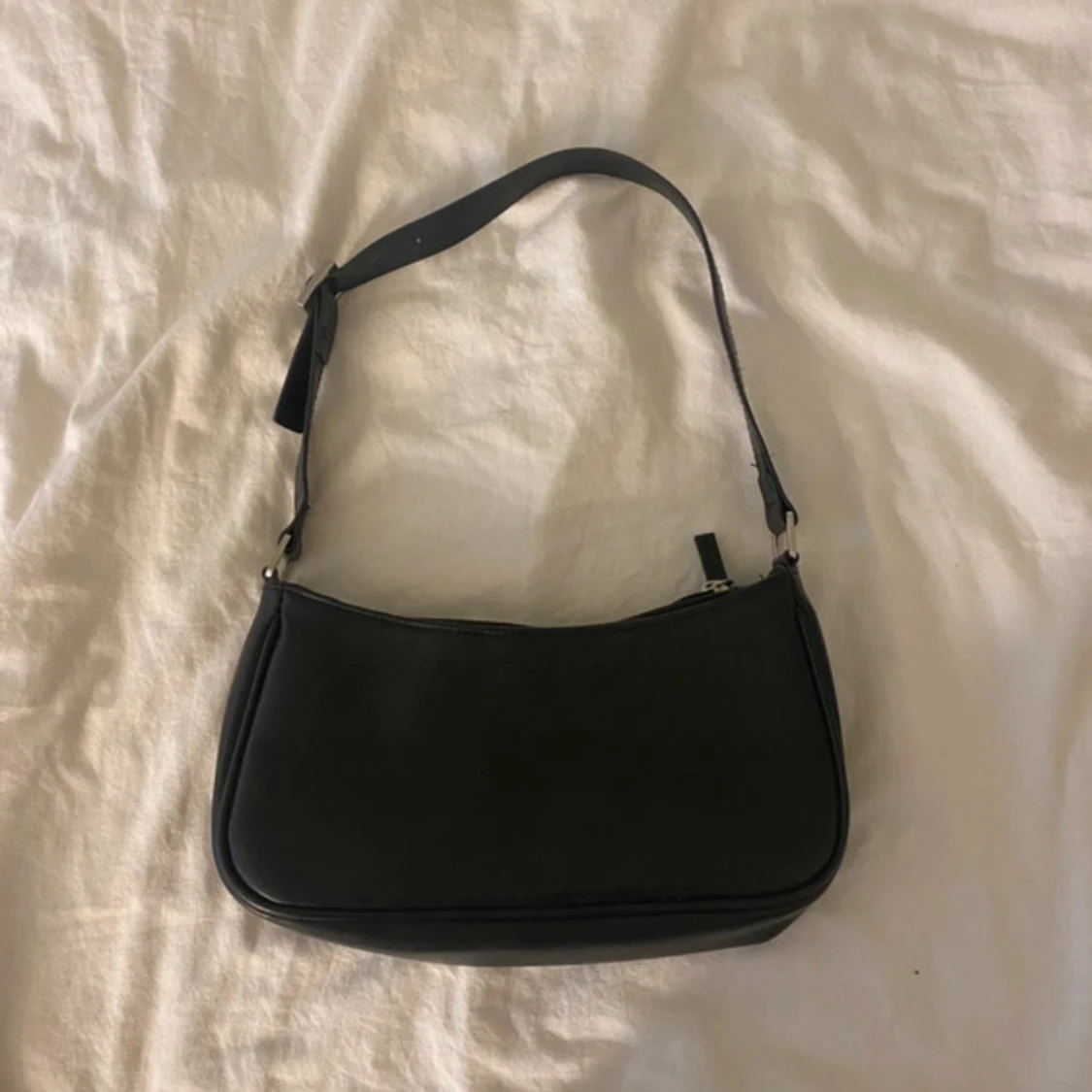 Svart väska  - 3