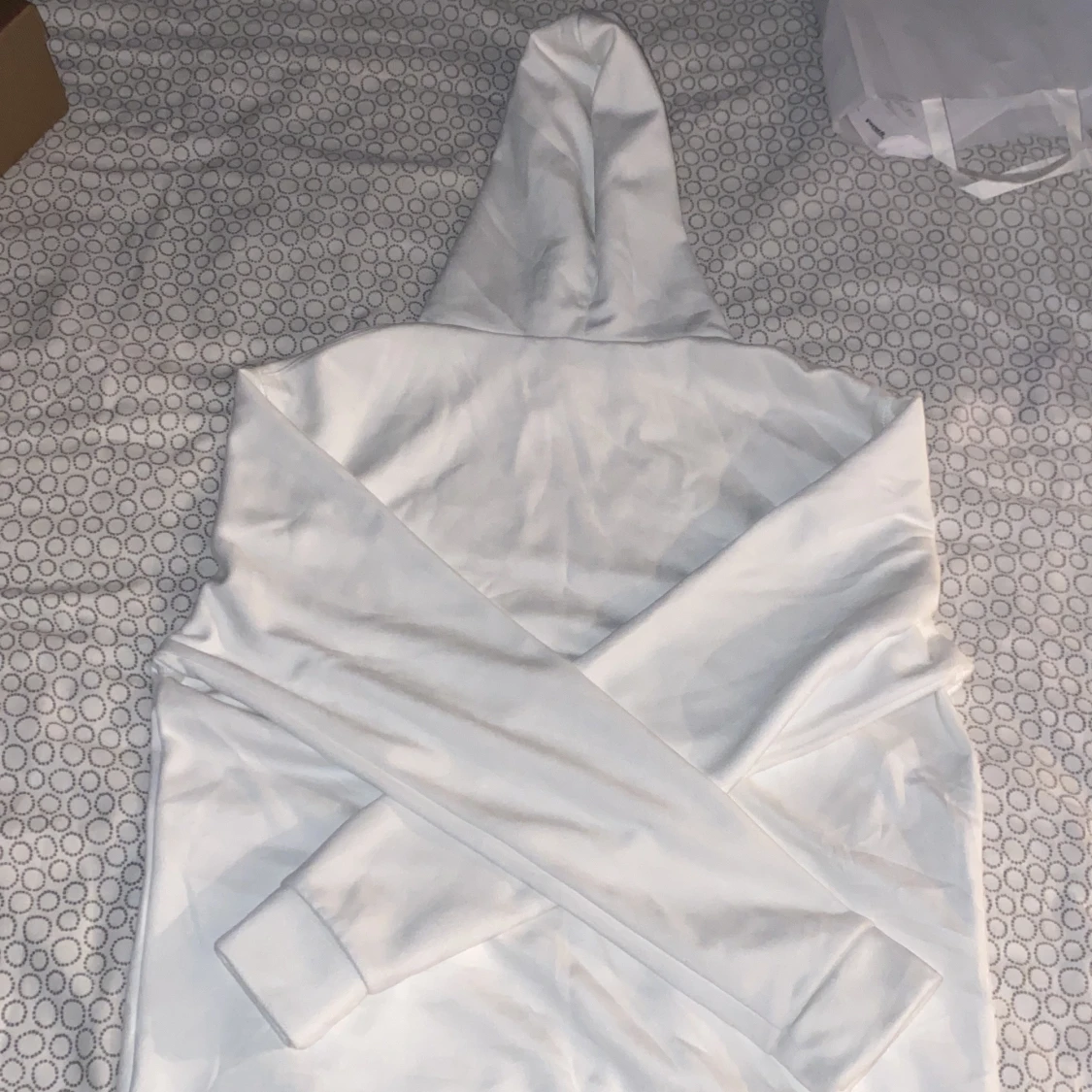 Vit hoodie från Ciszere i slim fit - 2