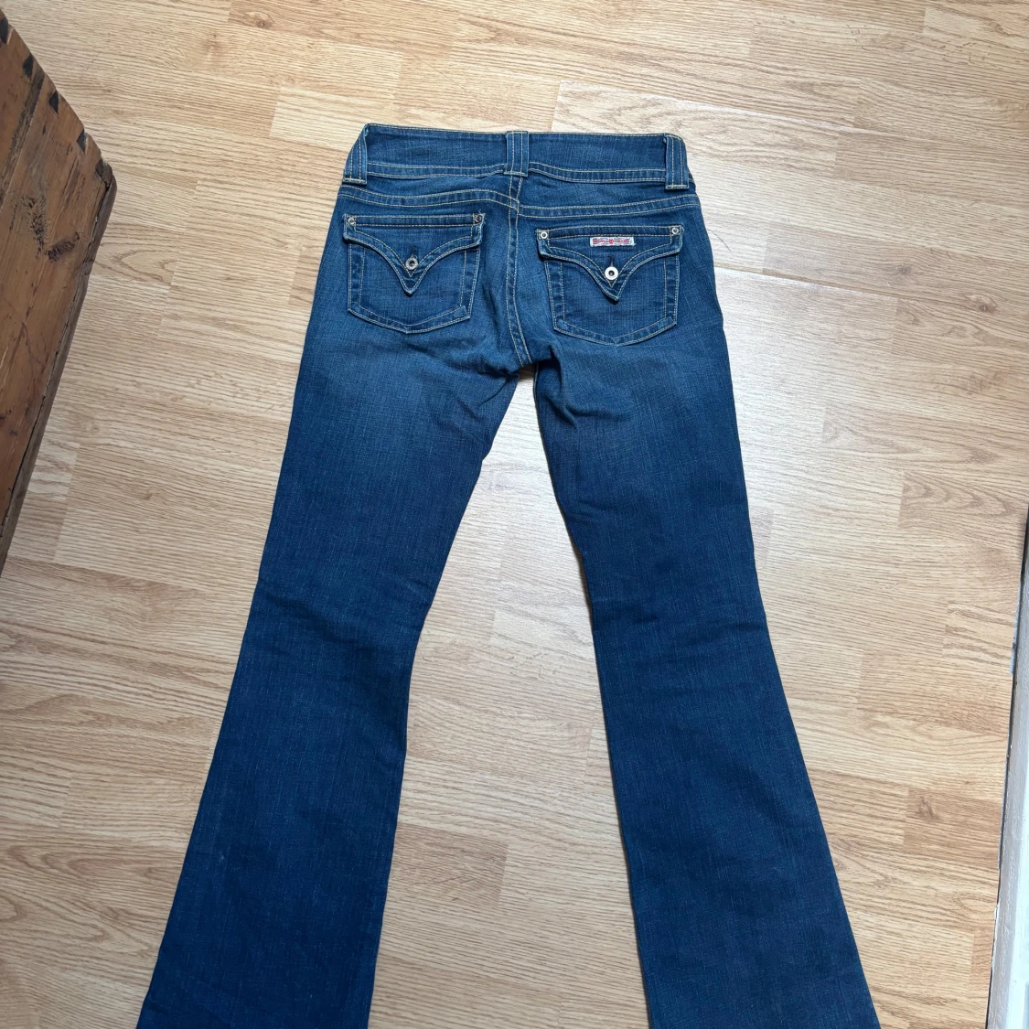 Blå bootcut jeans från Hudson - 2