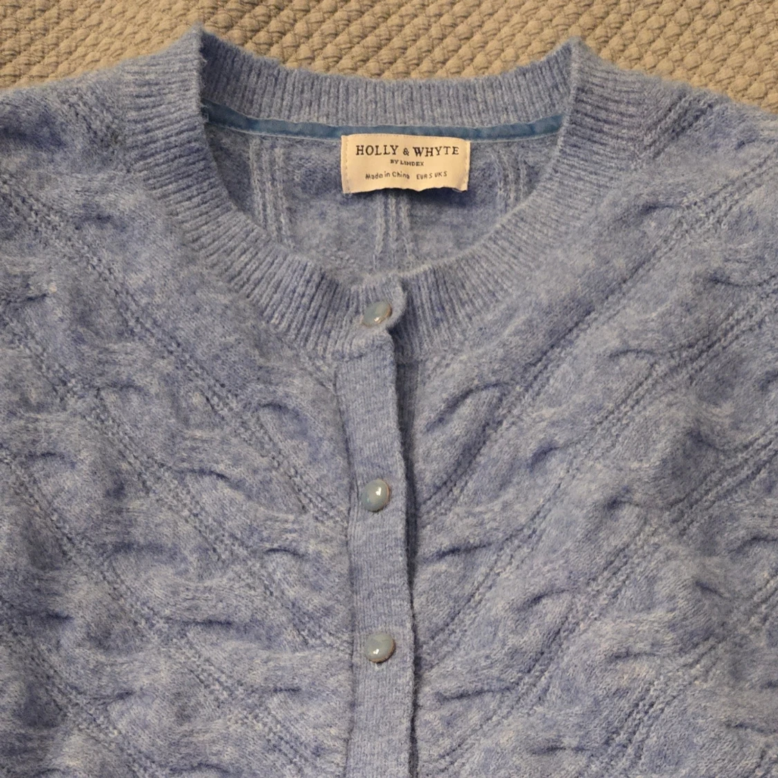 Stickad kofta från Holly & Whyte - 3