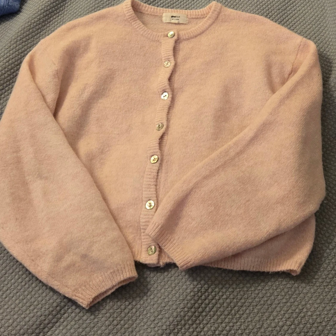 Stickad kofta från Gina  - 1
