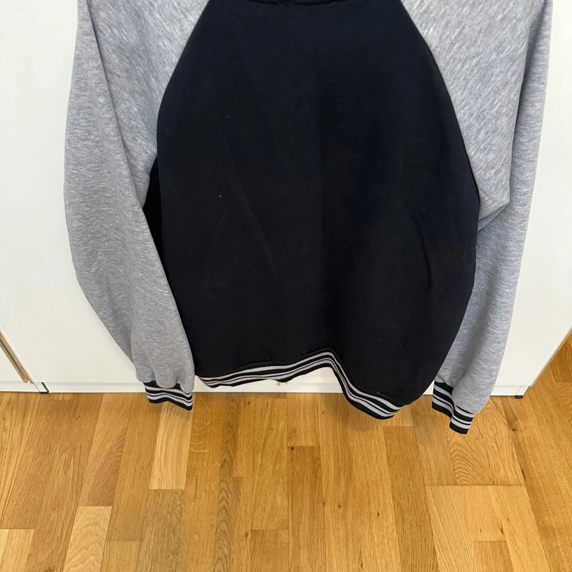 Svart och grå bomberjacka NY - 1