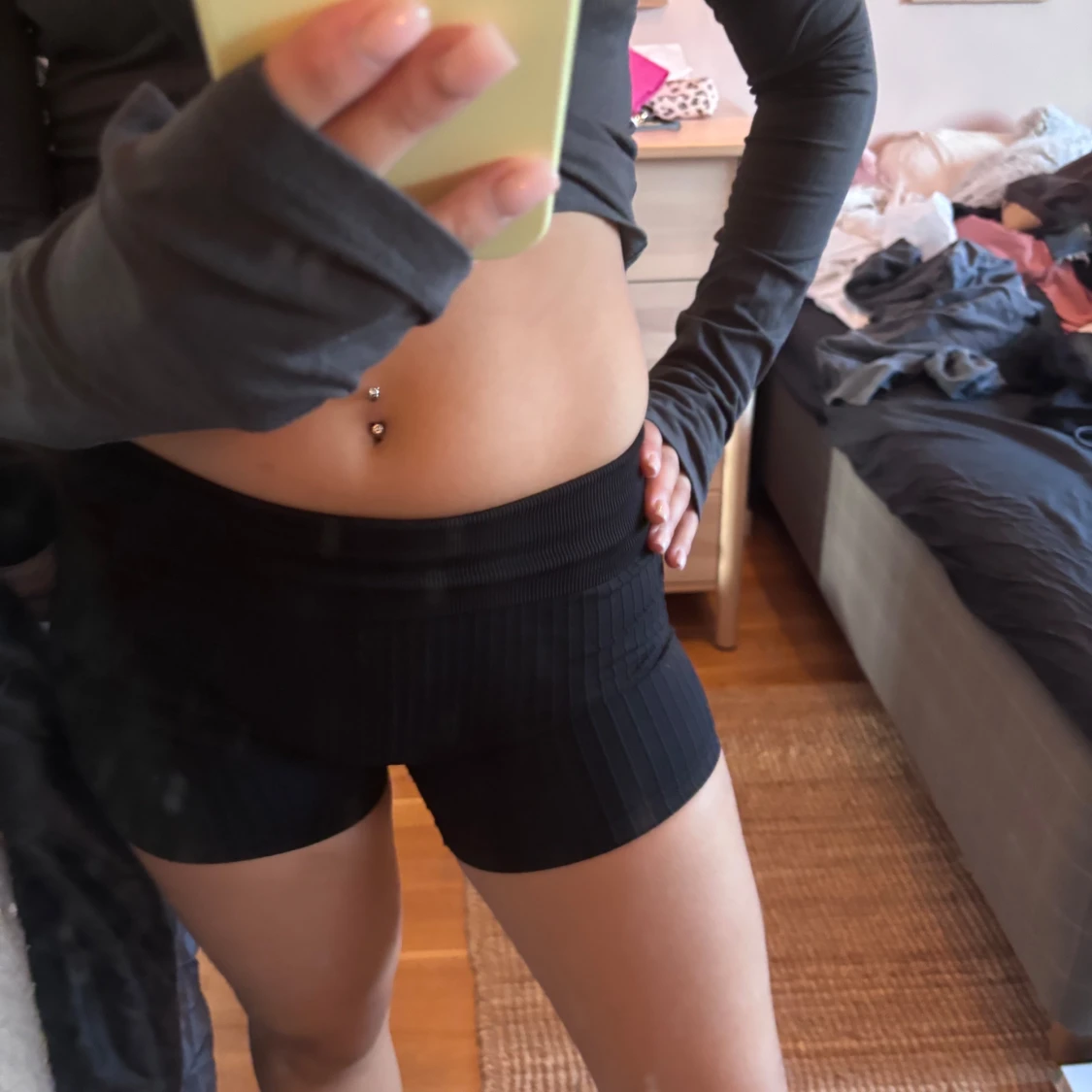 Svarta ribbade träningstights shorts