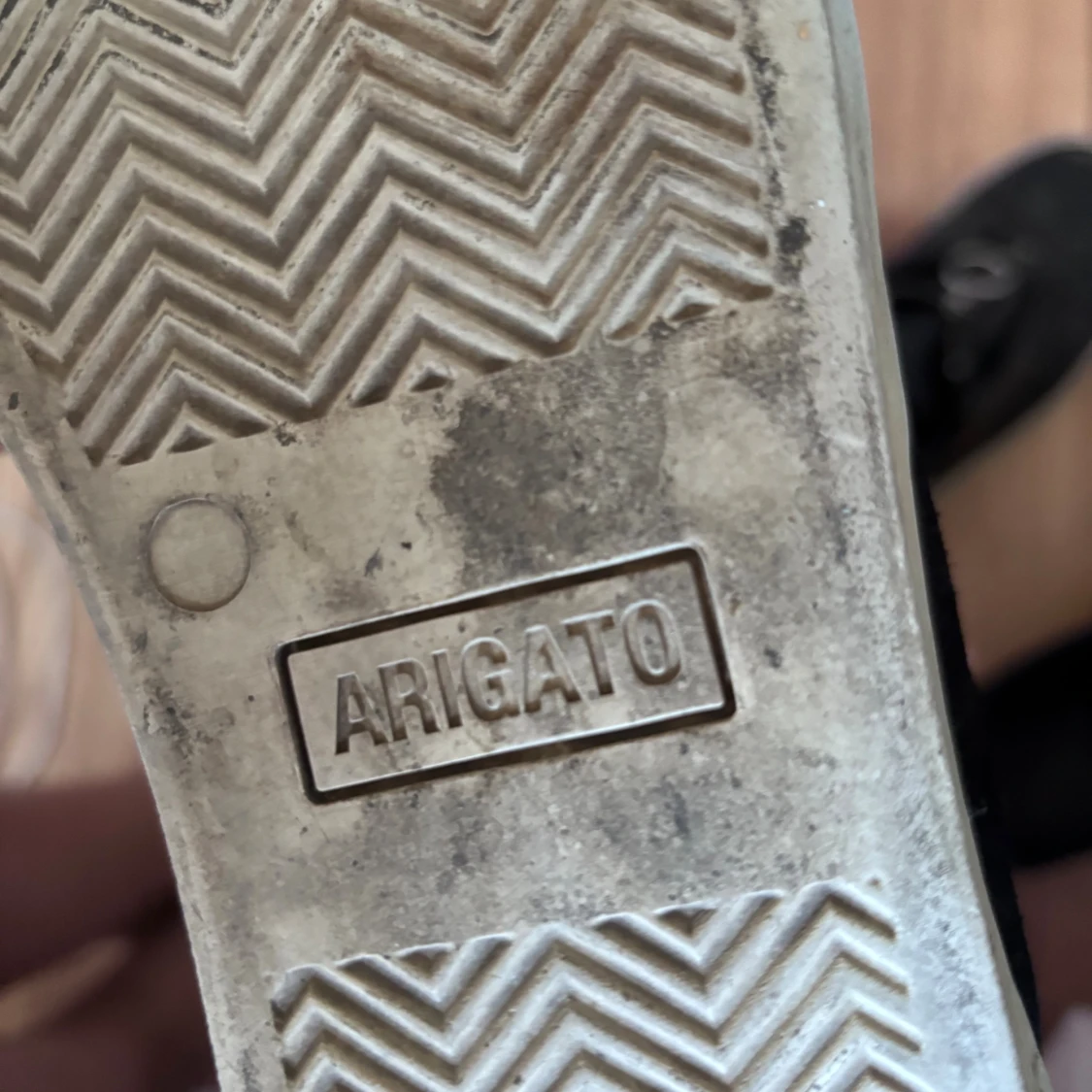 Svarta sneakers i mocka från Brixtad - 4