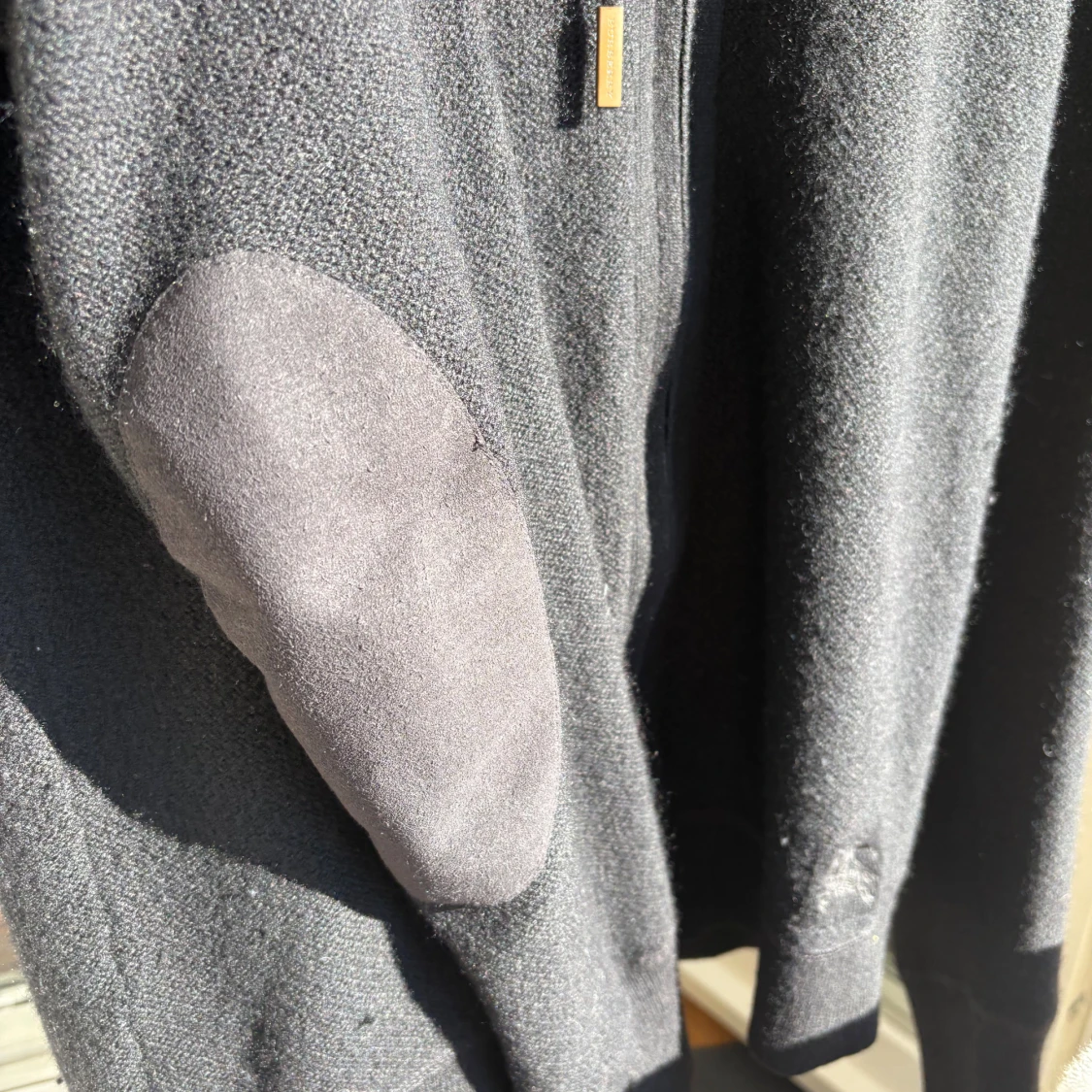 Svart hoodie från Burberry i ull - 3