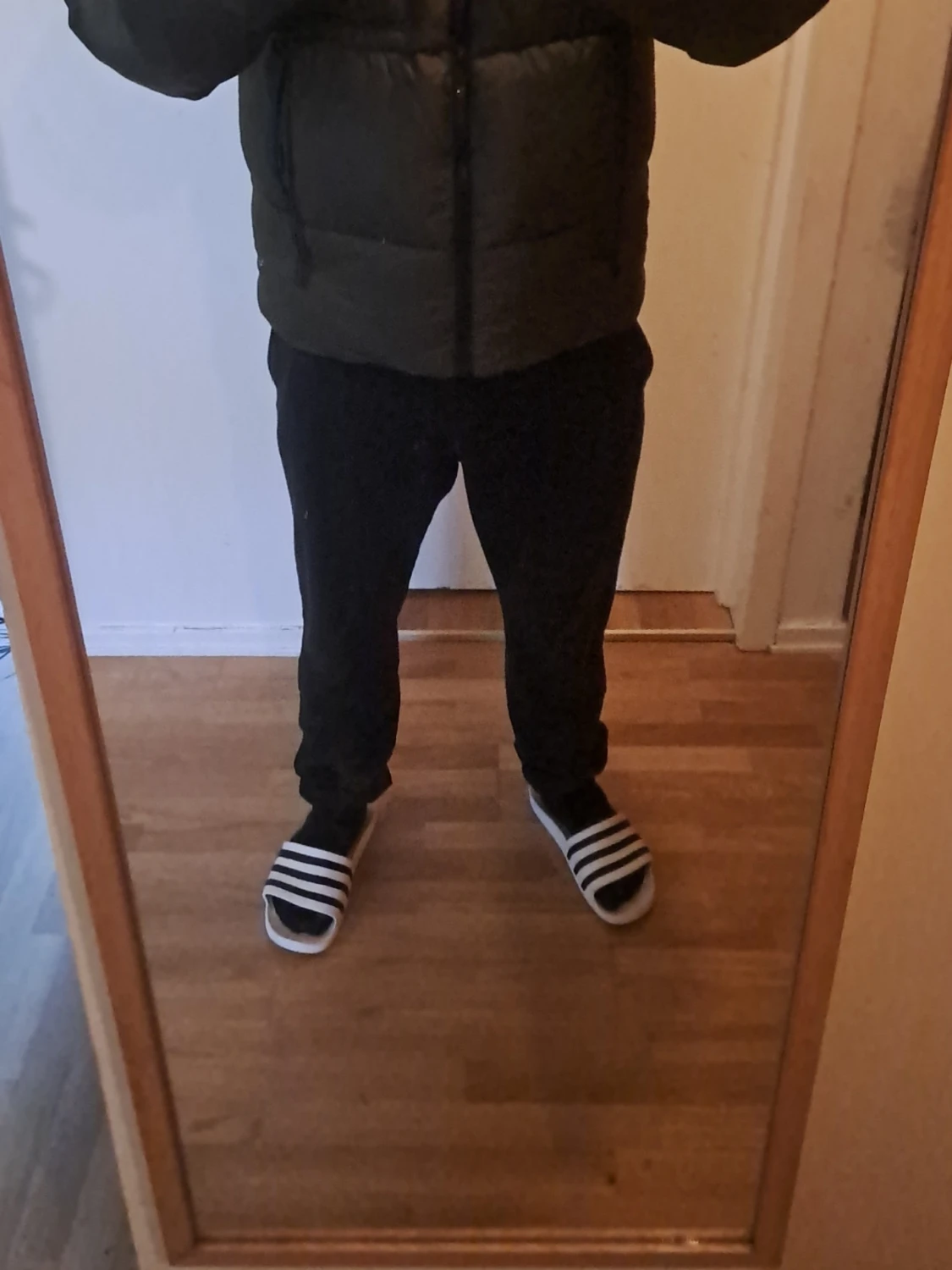 Svart pufferjacka Arraci & Sons x RepubliX XL - 4