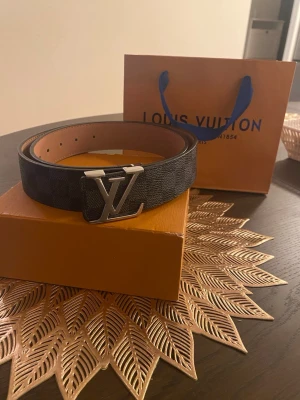 Bälte - Hej säljer ett bälte som jag inte använder mer.