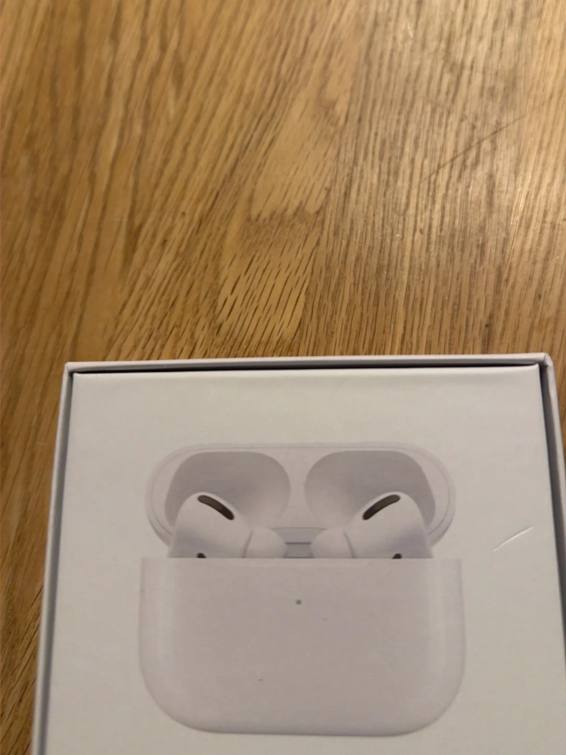 AirPods  - 1