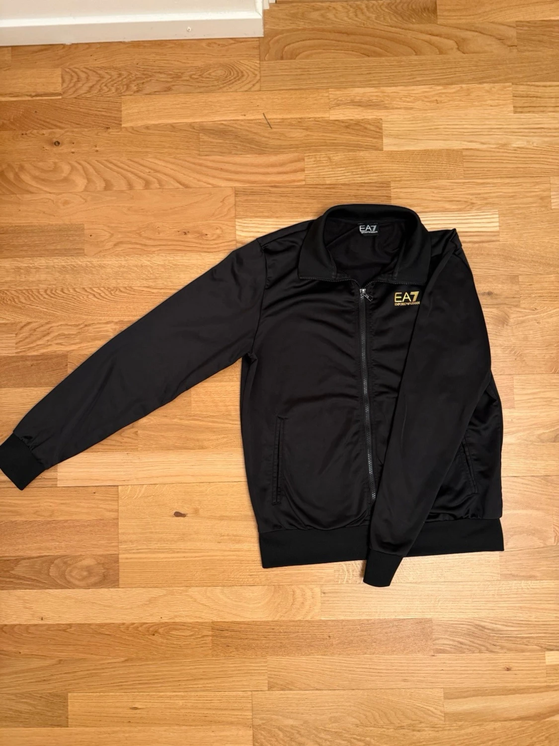 Svart bomberjacka från EA7 Emporio Armani - 1