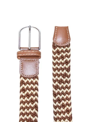Flätat ”grisch” bälte - Brun & Beige  - Snyggt och funktionellt flätat bälte från Montore, perfekt för både vardag och mer uppklädda outfits. Det elastiska materialet ger en bekväm passform och gör att bältet sitter bra hela dagen, oavsett tillfälle. Klassisk design med detaljer i konstläder och metallspänne som passar lika bra till jeans, chinos eller kostymbyxor. Bältet är justerbart utan fasta hål tack vare den flätade strukturen, vilket ger extra flexibilitet och komfort. Vid fler frågor, tveka inte att kontakta oss🤝✅