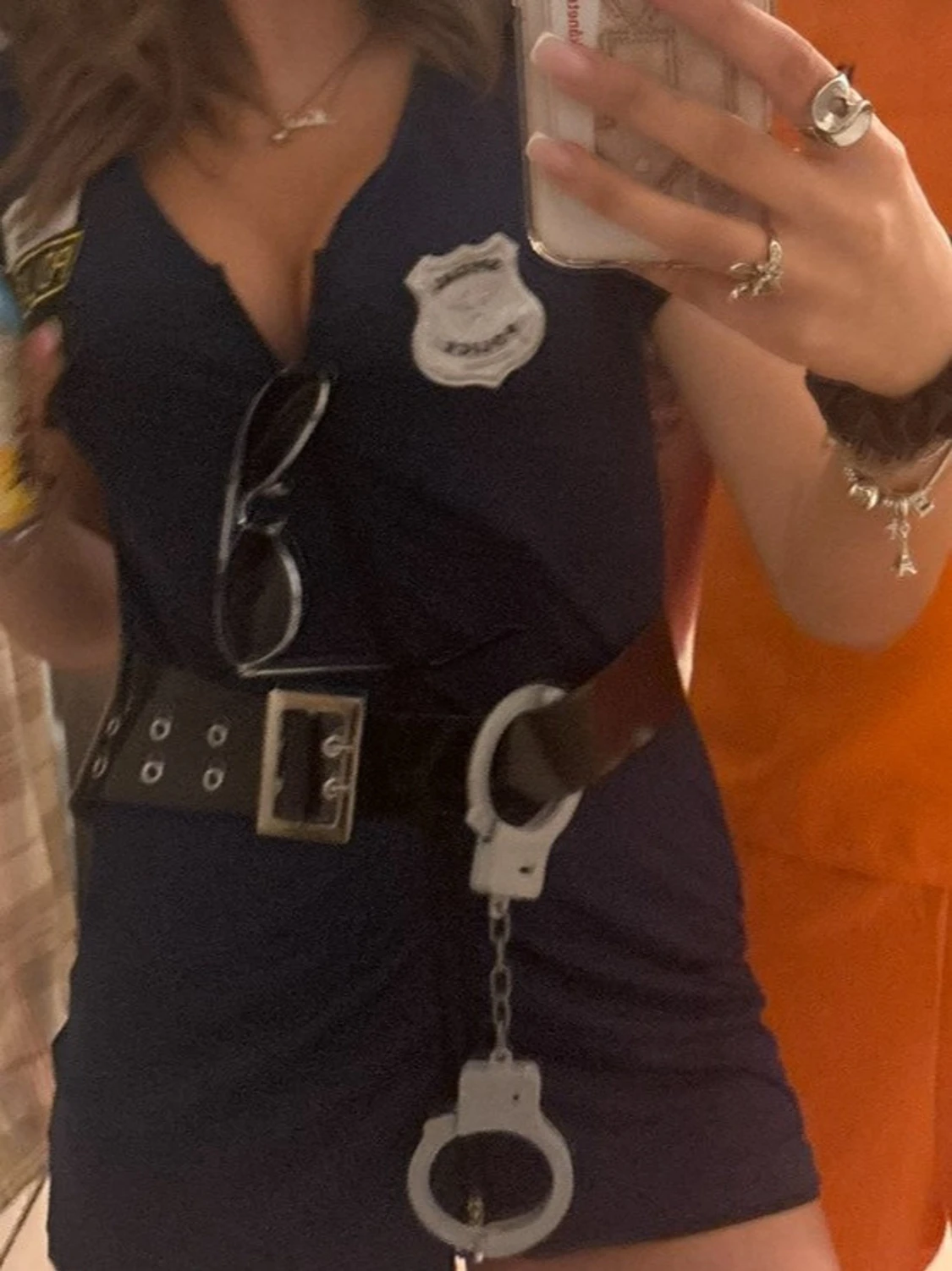 Mörkblå polis klänning, bälte, hatt - 1