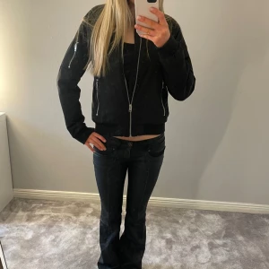 Bomberjacka - Supersnygg skön bomberjacka