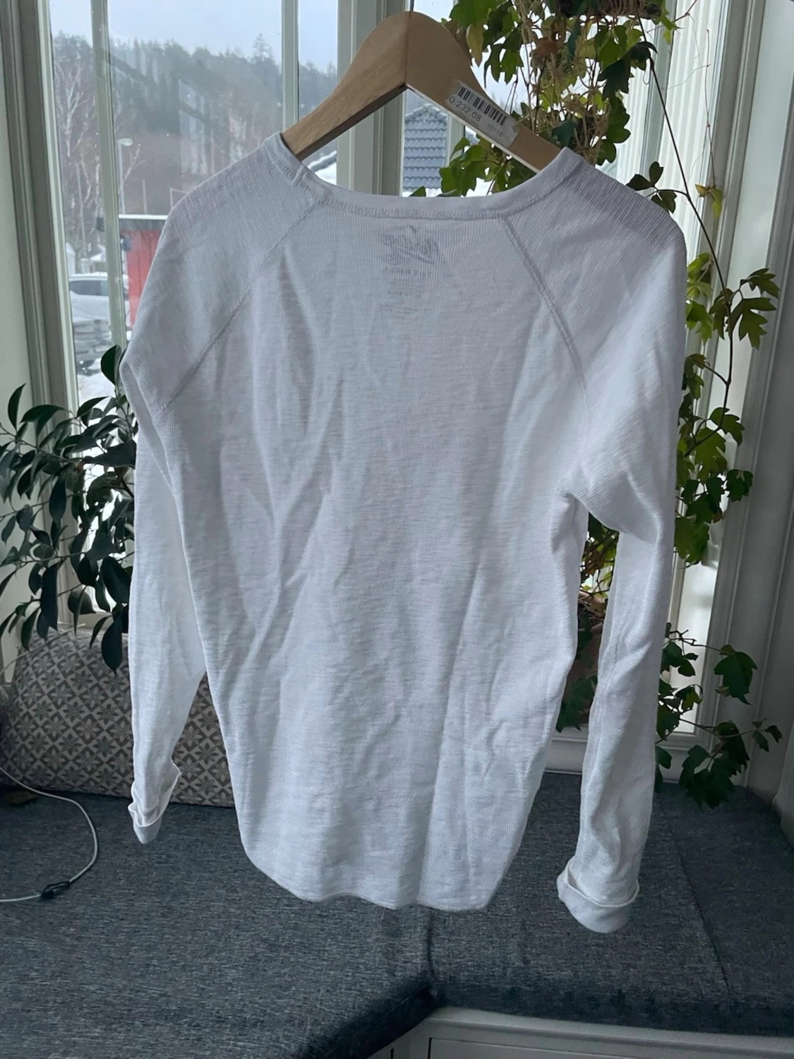 Vit tröja  - 3