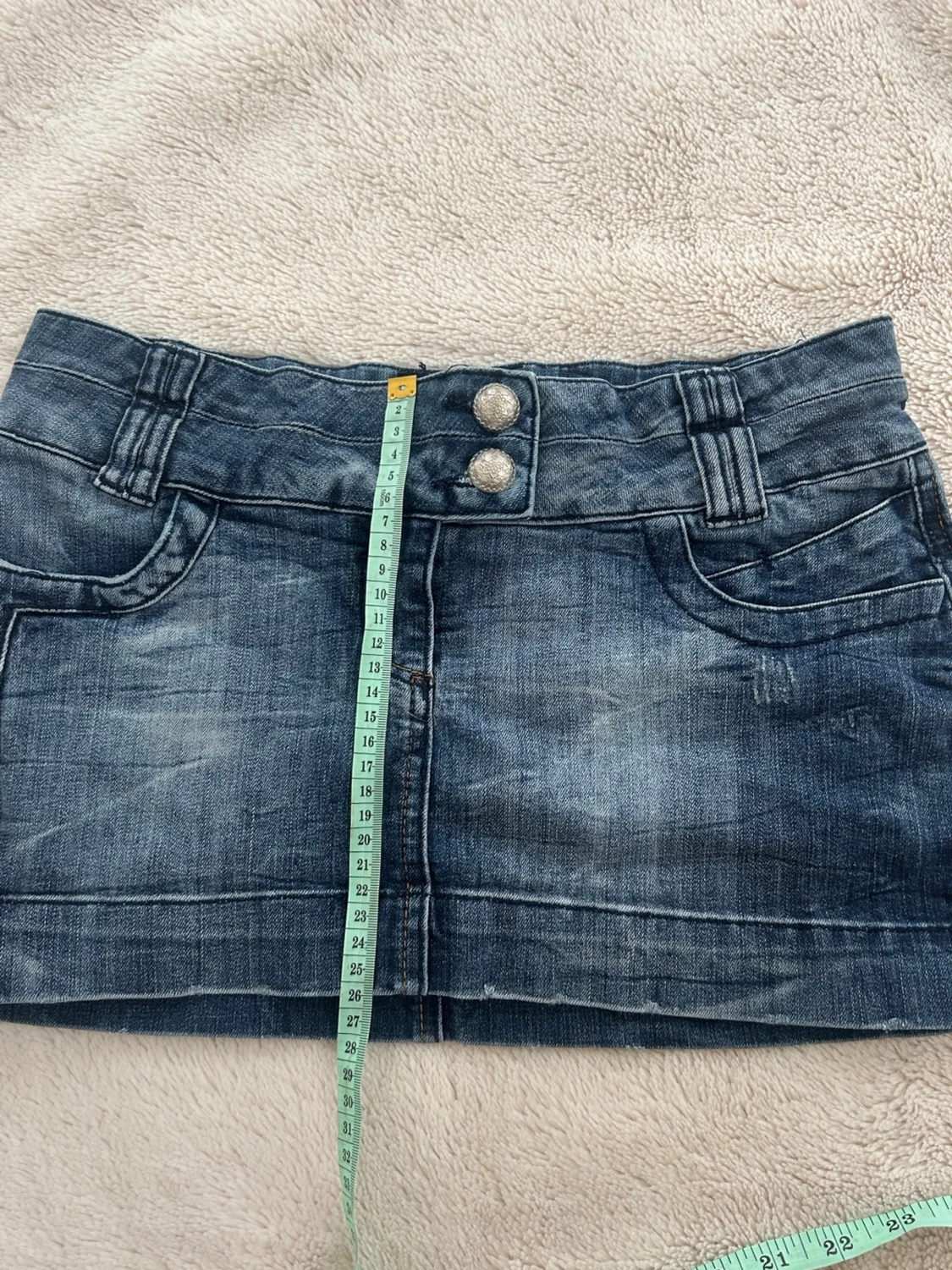 Lågmidjad jeanskjol - 4