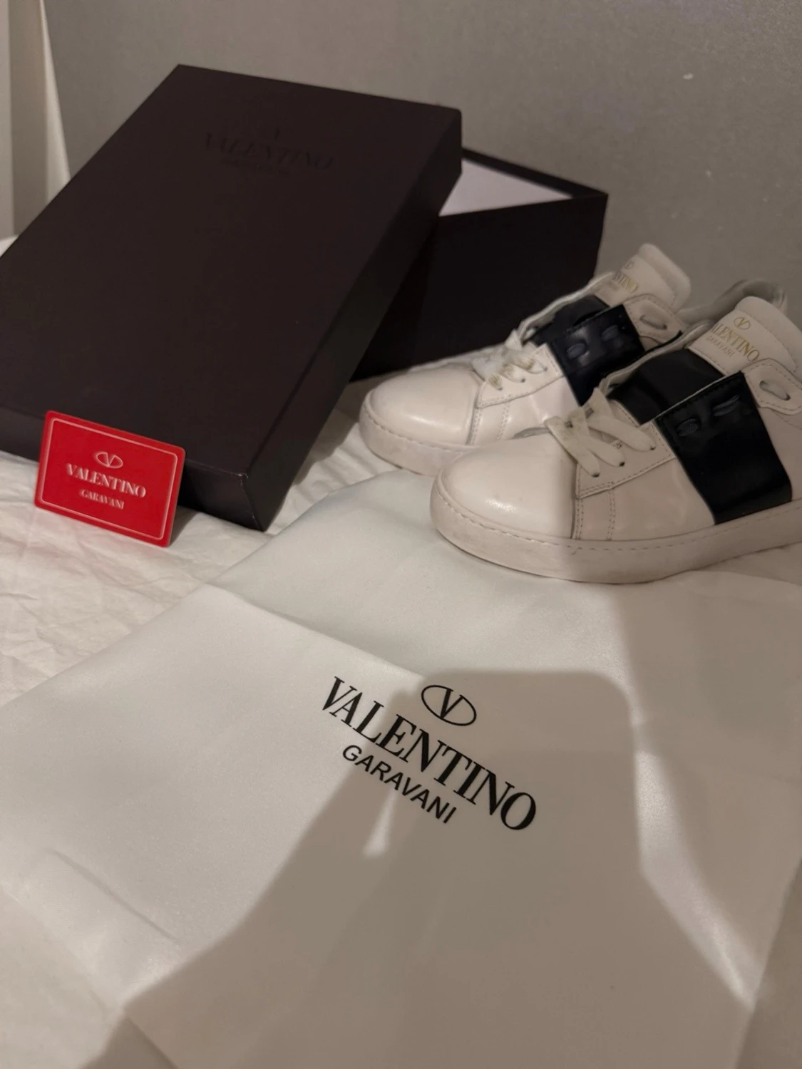 Valentino Garavani vita/mörkblåa - 4