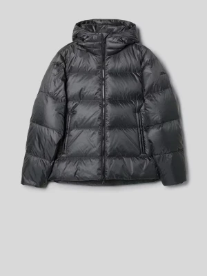 Daryl Down Jacket, J.Lindeberg - Säljer en svart pufferjacka från J.Lindeberg. Modell Daryl Down jacket. Jackan är nästintill oanvänd och har inga tecken på slitage ihuvudtaget