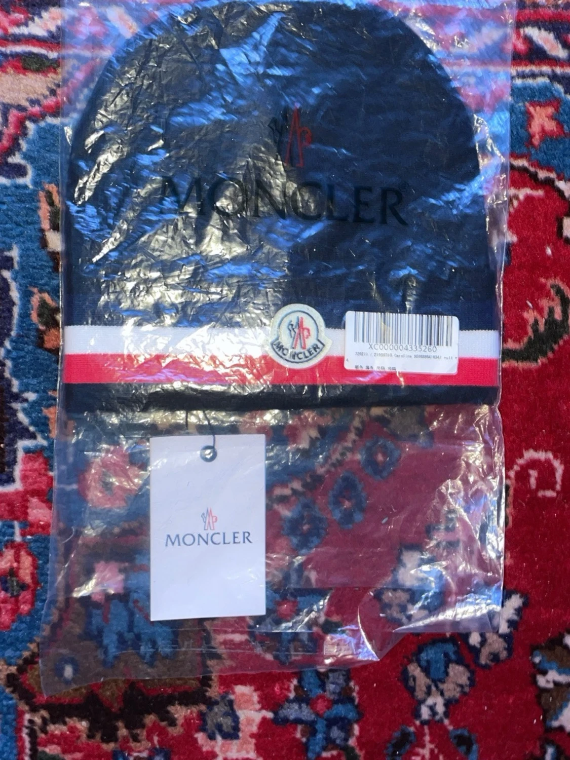 Moncler mössa - 3