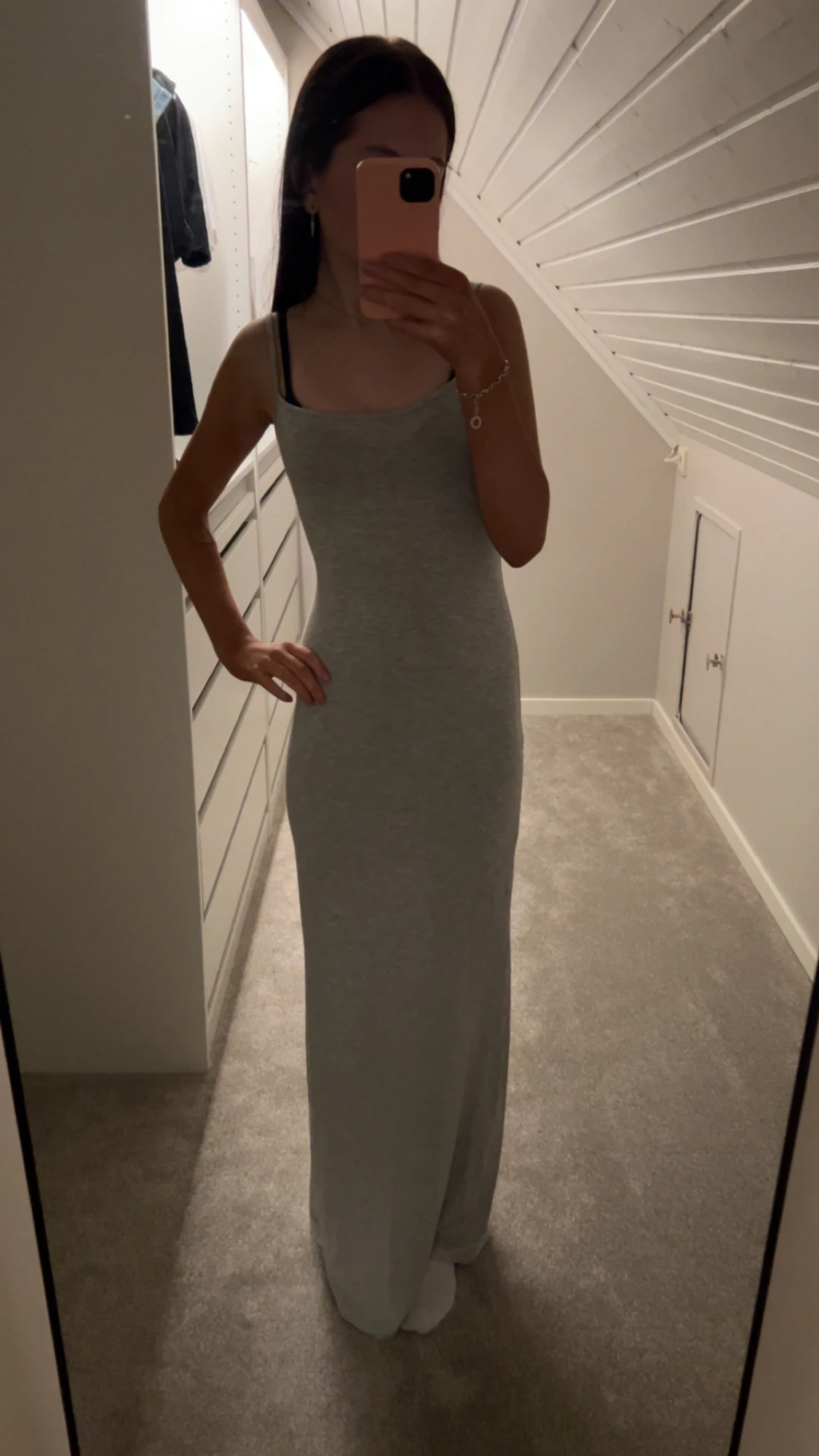 Grå superfin klänning