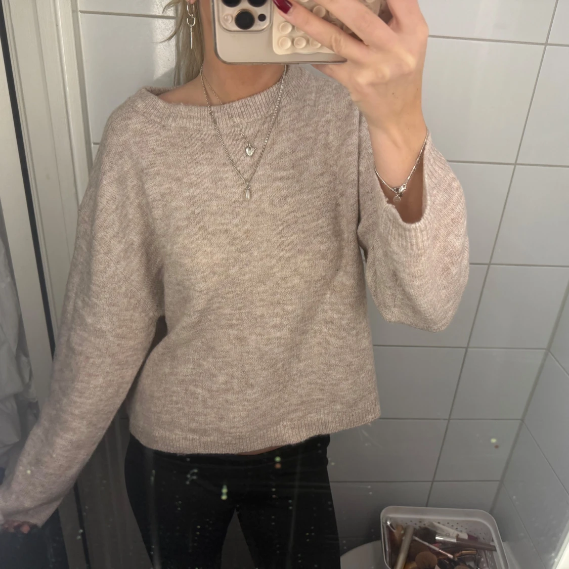 Beige stickad tröja med loose fit - 1