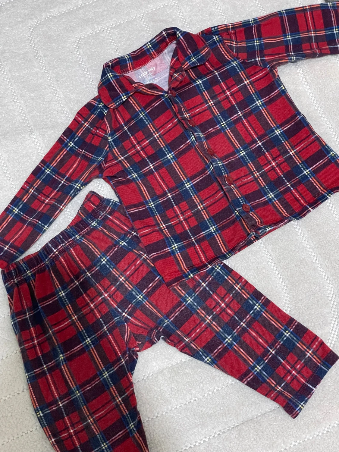 Rutig röd pyjamas från LON BABY