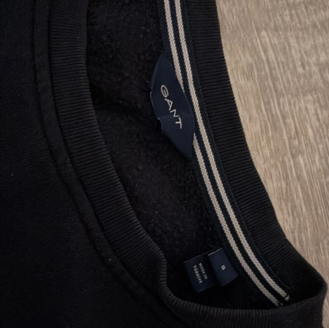 Mörkblå sweatshirt från GANT - 2