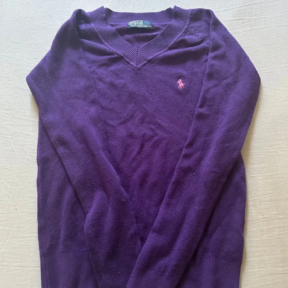Lila v-ringad tröja från Ralph Lauren 100% Cashmere - 3
