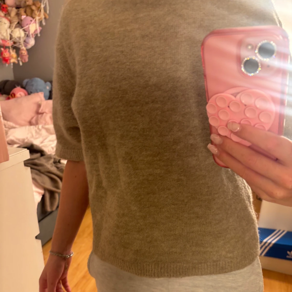 Beige polotröja från ginatricot  - 2