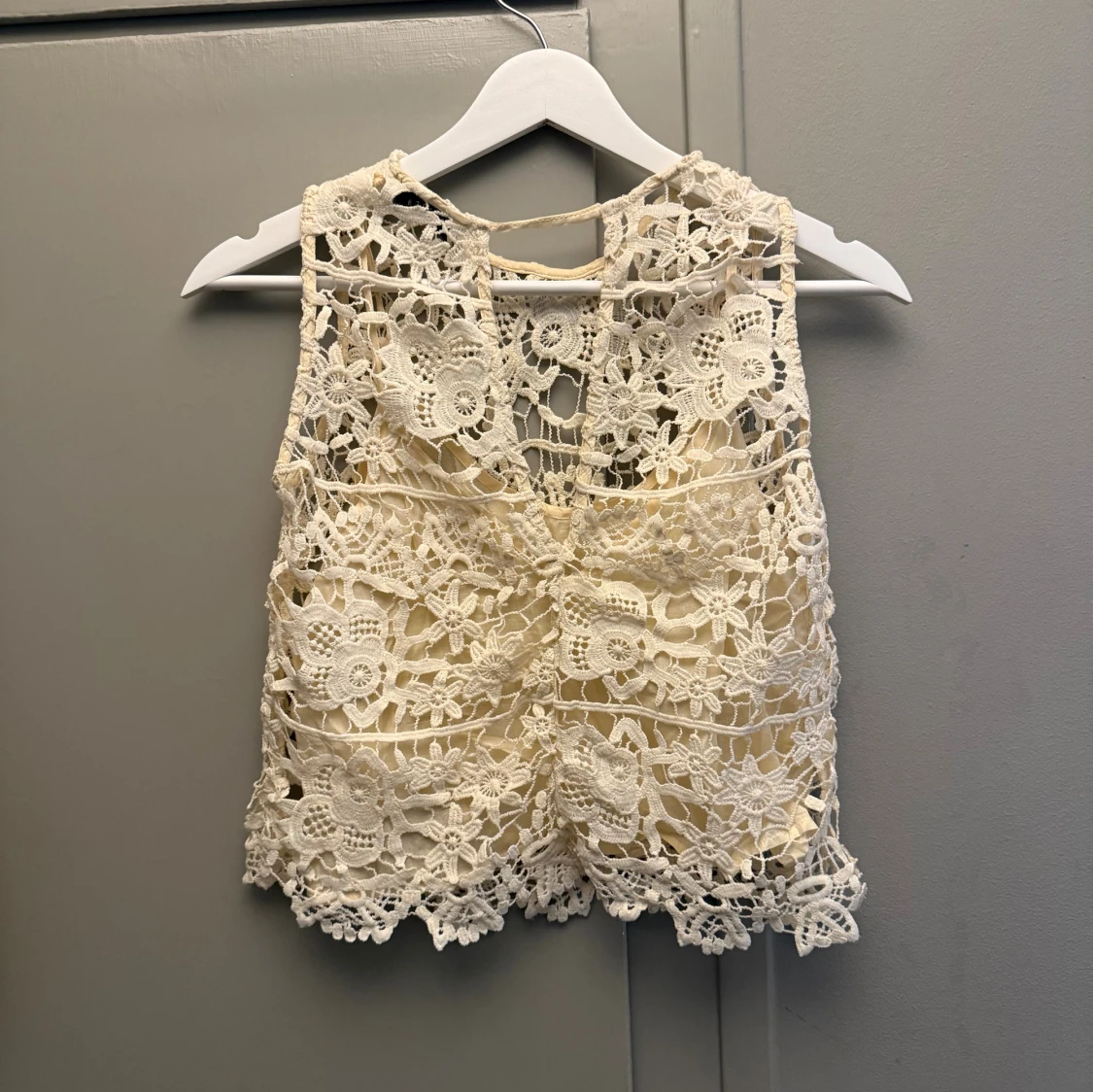 Spets topp från Zara - 1