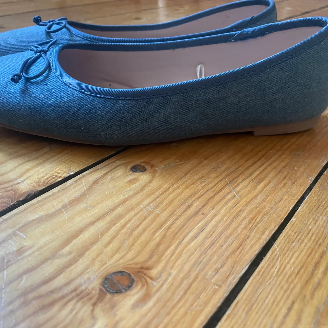 Blå ballerinaskor med rosett - 1