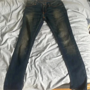 Nudie jeans - Nudie jeans med en galet snygg wash! 