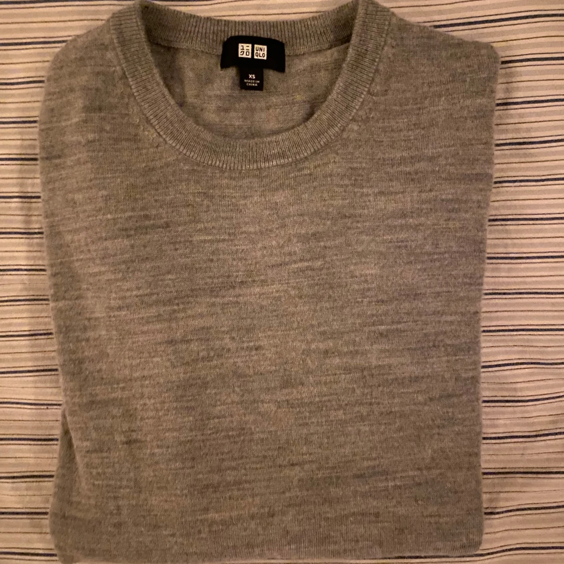 Grå merinoulltröja från Uniqlo XS - 1