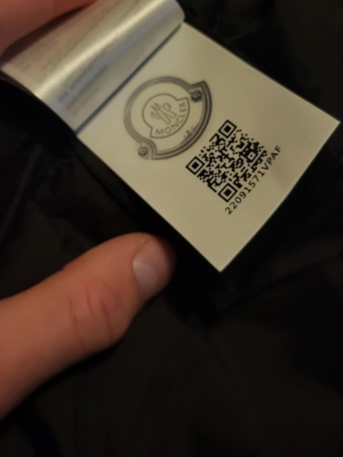 Svart vindjacka från Moncler med huva - 2