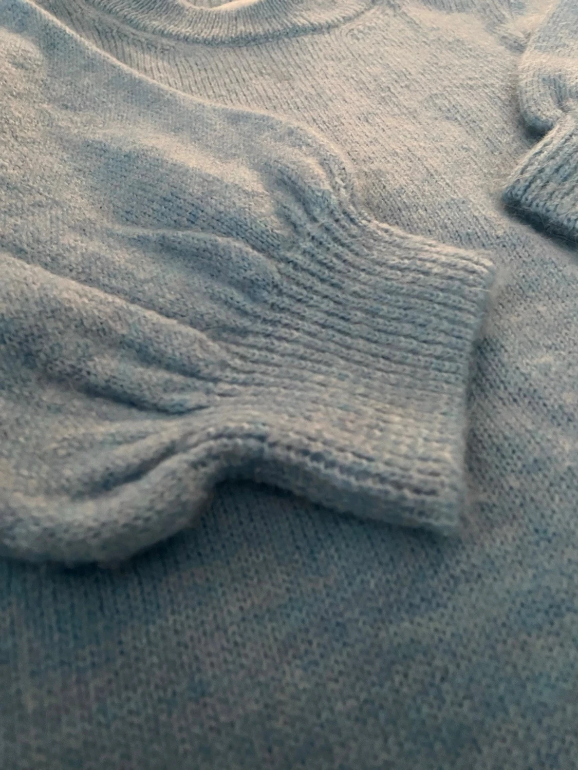 Ljusblå stickad tröja med puffärm - 4